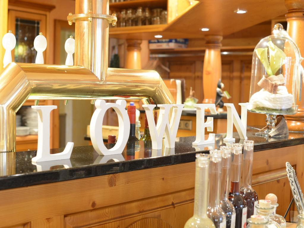 Land-Gut Hotel Zum Loewen Garni マルクトハイデンフェルト エクステリア 写真