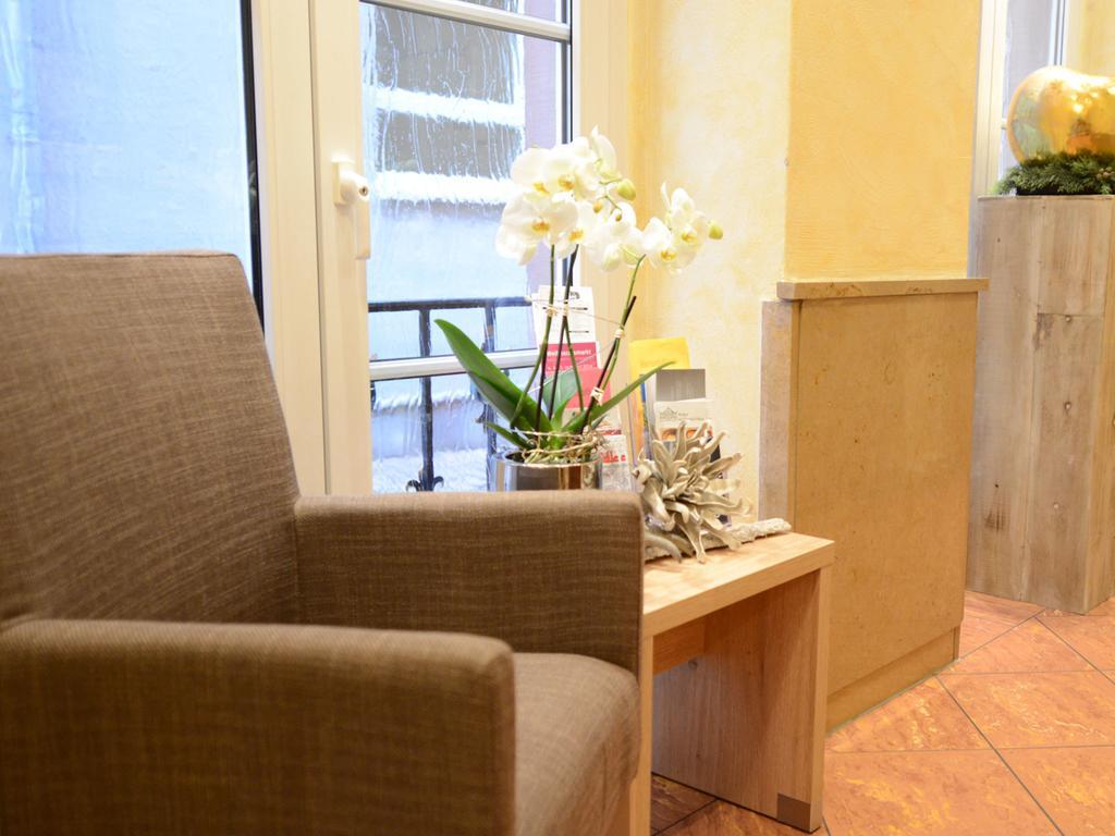 Land-Gut Hotel Zum Loewen Garni マルクトハイデンフェルト エクステリア 写真