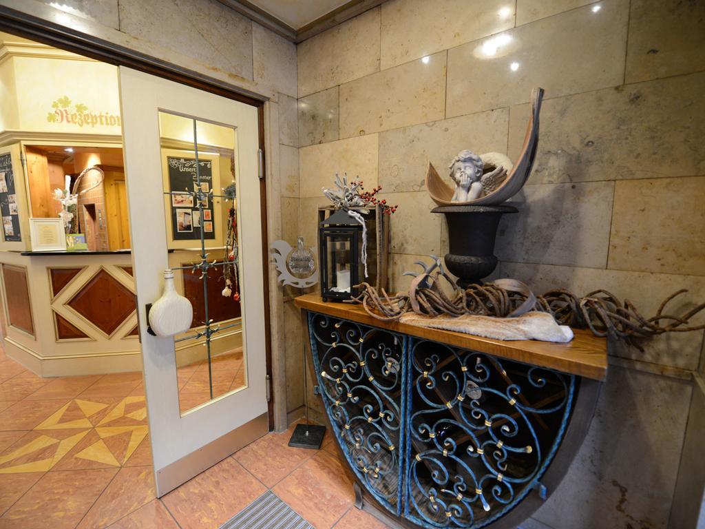 Land-Gut Hotel Zum Loewen Garni マルクトハイデンフェルト エクステリア 写真