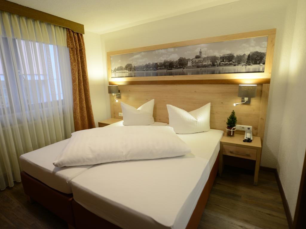 Land-Gut Hotel Zum Loewen Garni マルクトハイデンフェルト 部屋 写真