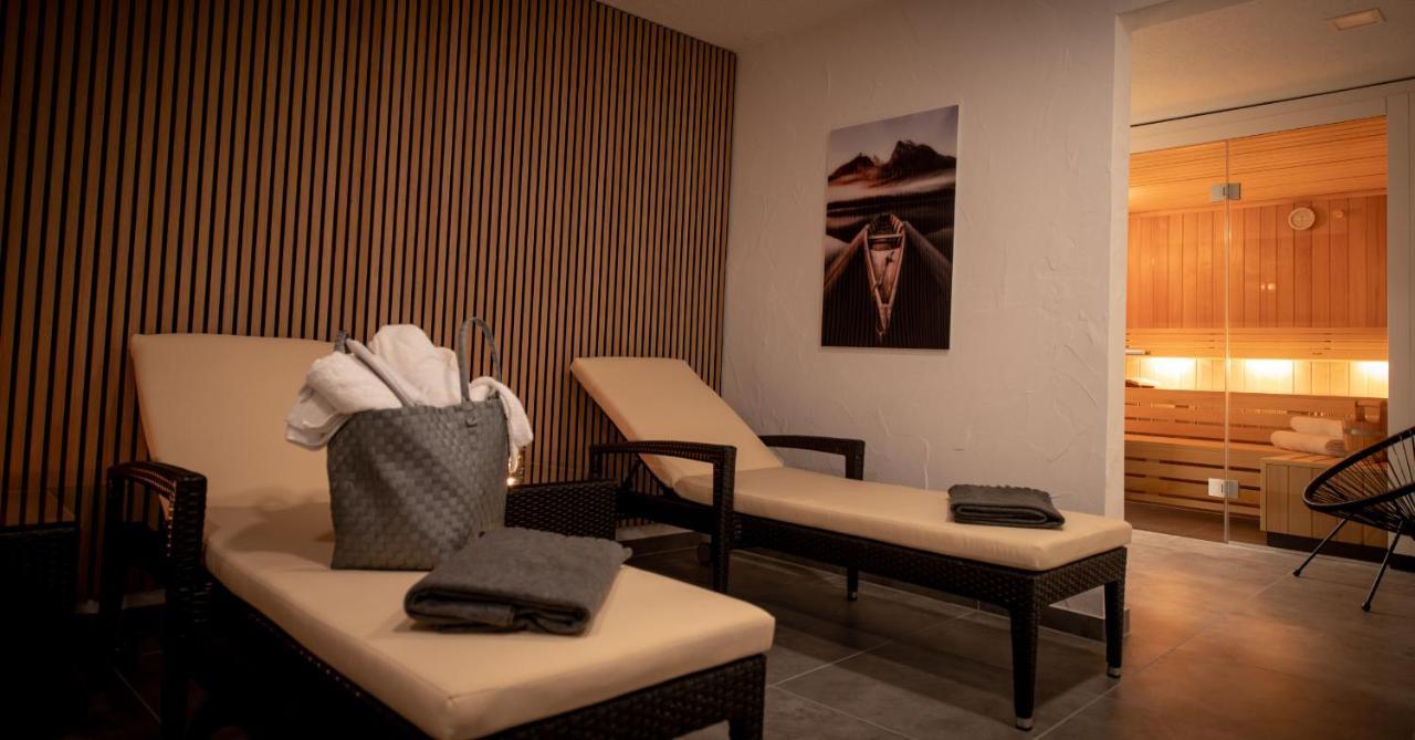 Land-Gut Hotel Zum Loewen Garni マルクトハイデンフェルト エクステリア 写真